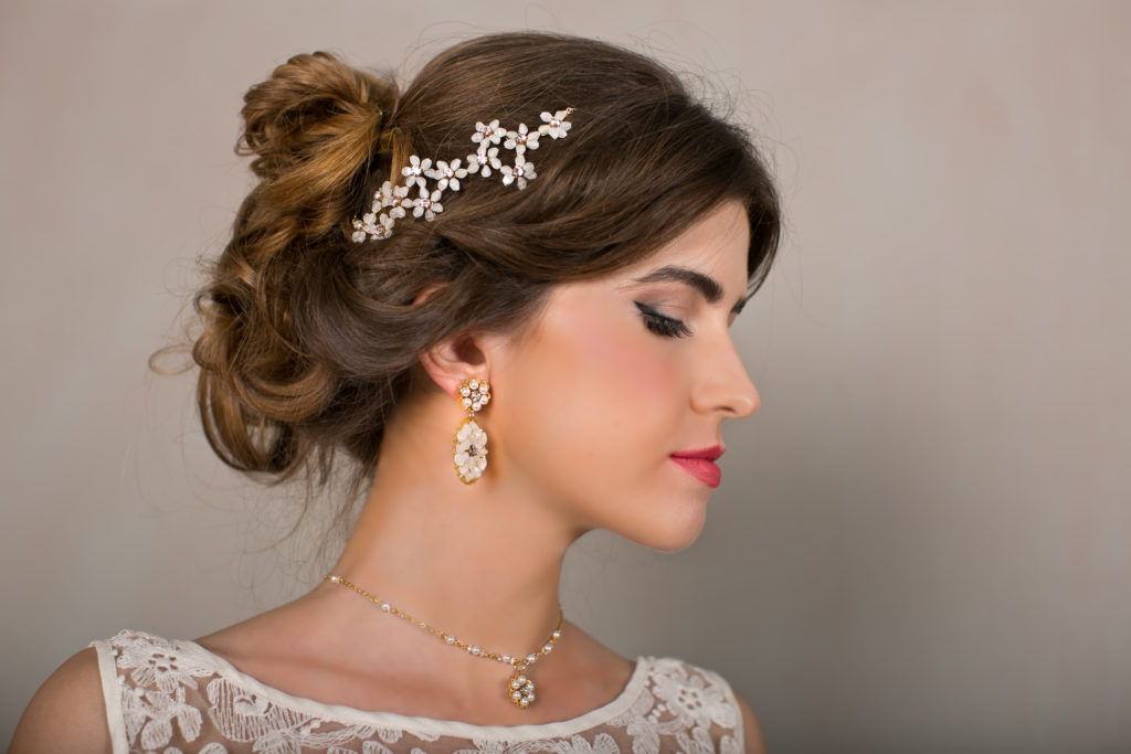 miss babacilu, bijuterii pentru par, bijuterii pentru mirese, cercei lungi, colier pentru spaqte, pieptan, tiara, coronita,